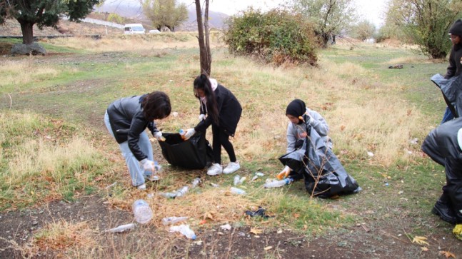 Gençlerden Elazığ’a Anlamlı Dokunuş