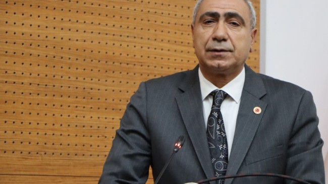 Abbas Yeğen, İl Genel Meclisi’nde yaptığı konuşmada Elazığ İl Özel İdaresi’nin 2025 mali yılına ilişkin denetim sonuçlarını açıkladı.