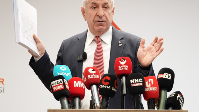 Ümit Özdağ: “Asıl Kriz Siyasette Değil, Vatandaşın Mutfağında”