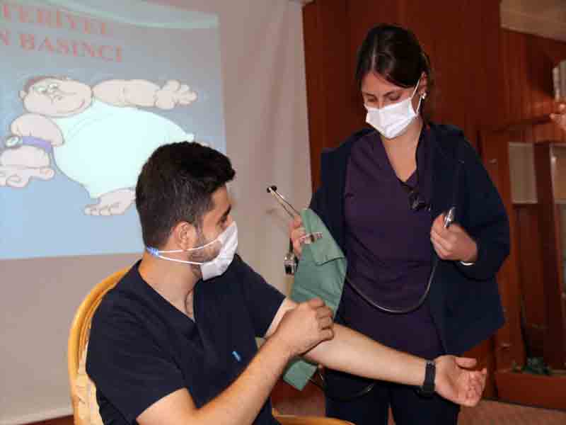 Fırat Üniversitesi Hastanesi’nde çalışan hemşirelere yönelik eğitim verildi