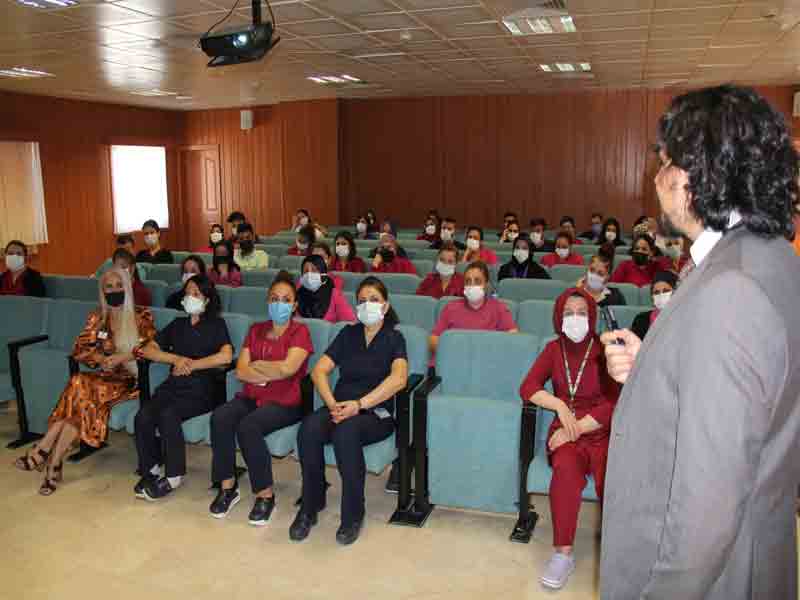 Fırat Üniversitesi Hastanesi çalışanlarına meslek hastalıkları ile ilgi seminerli