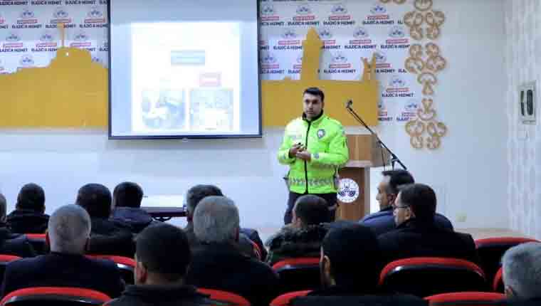 Elazığ Belediyesi otobüs şoförleri  Genel Trafik Eğitiminden geçti