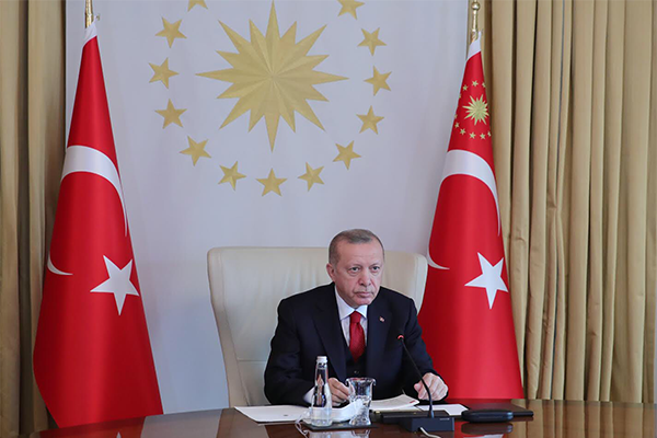 Cumhurbaşkanı Erdoğan: “Milli iradeye parmak sallanmasına izin vermeyeceğiz”