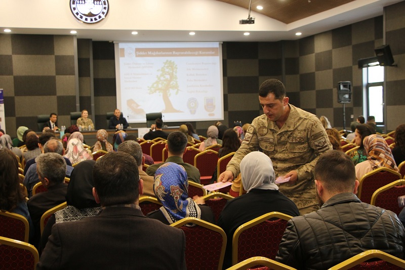 Öğretmenlere, ‘Kadına Yönelik Şiddetle Mücadele’ Semineri Verildi