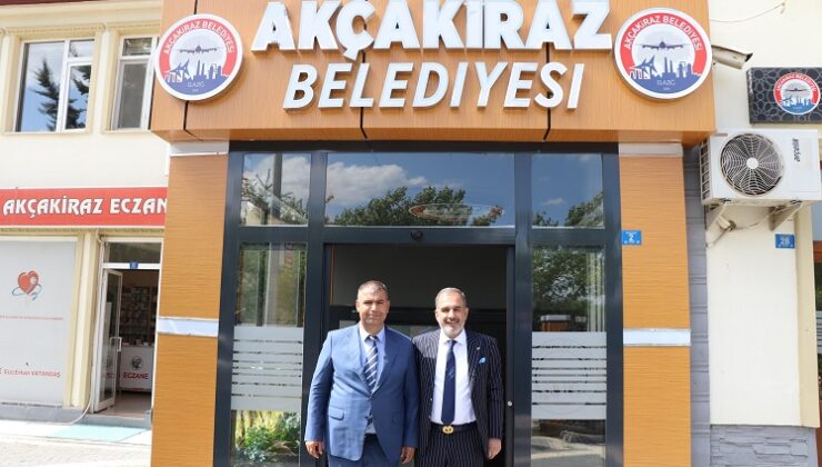 Başkan İdris Alan, Akçakiraz Belediye Başkanı İbrahim Ormanoğlu’nu Ziyaret Etti