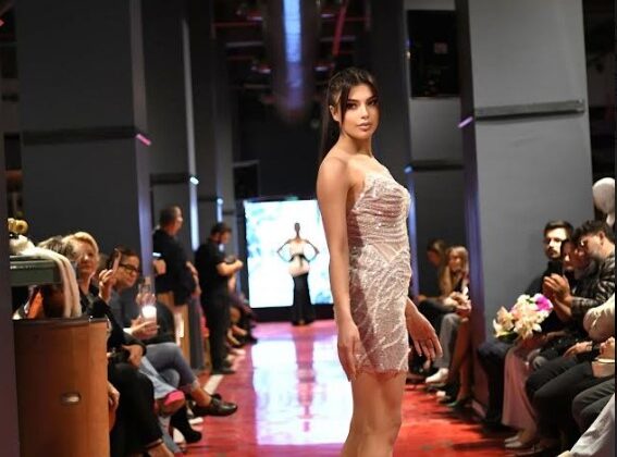 BURSA FASHION WEEK 2024 TARİHİ MERİNOS SANAYİ TEKSTİL MÜZESİNDE GERÇEKLEŞTİ.