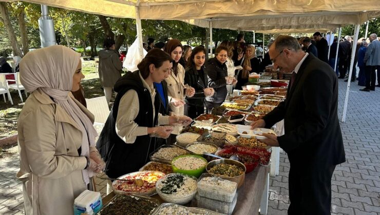 Fırat Üniversitesi Kadınlar Kolu Tarafından Hayır Kermesi..